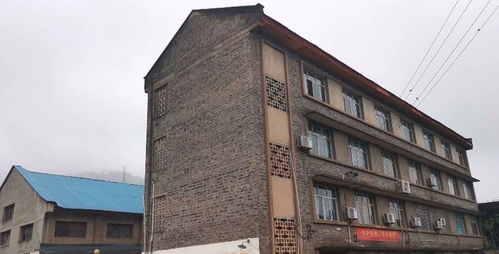 重慶的三線迫擊炮廠,稱為 四川三線第一炮 ,鼎盛時(shí)期曾有上萬人