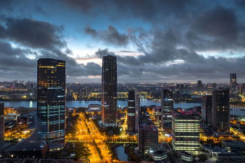 每日昱言丨潘功勝 推出房地產(chǎn)支持政策組合,用市場化方式加快推動存量商品房去庫存